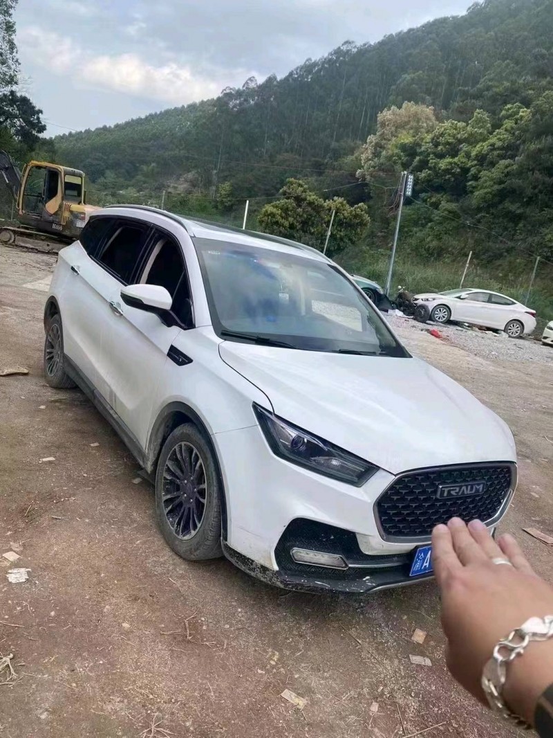 桂林18年君馬汽車S701