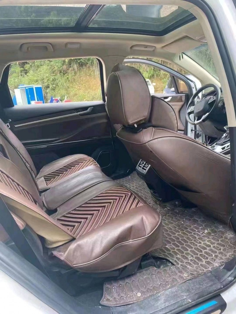 桂林18年君馬汽車S704