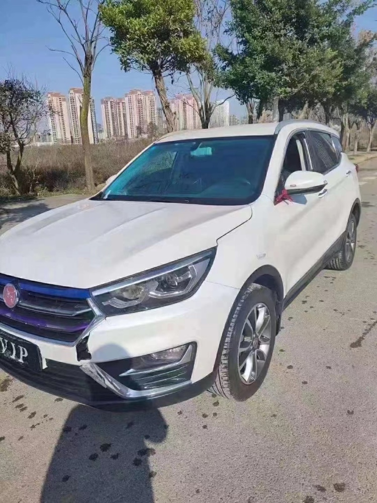 遵義19年漢騰汽車X53