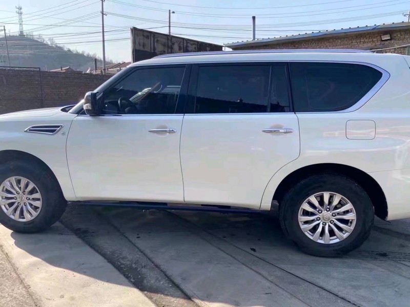 朔州18年日產途樂3