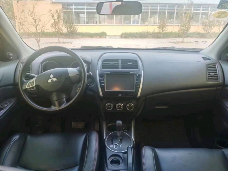 北京14年三菱劲炫4