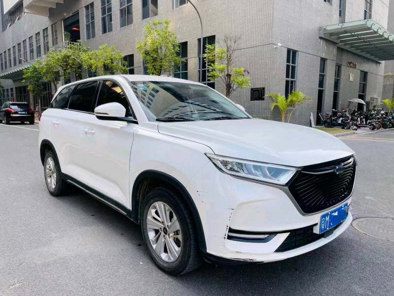 珠海20年長安汽車歐尚2