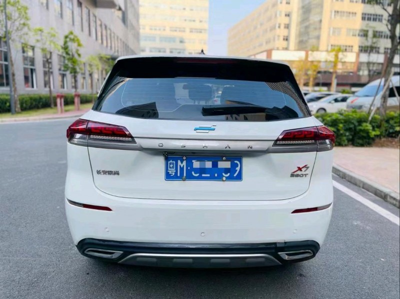 珠海20年長安汽車歐尚5