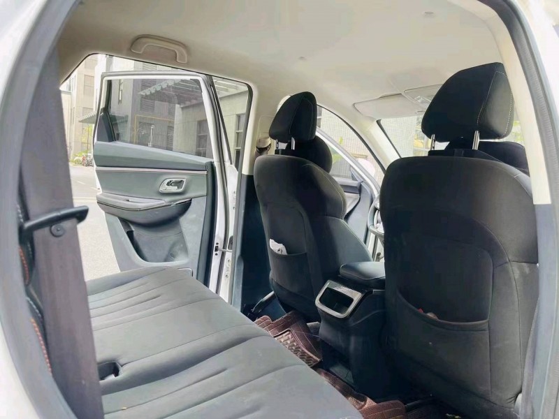 珠海20年長安汽車歐尚9