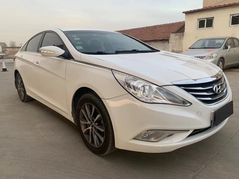 徐州13年现代索纳塔八2