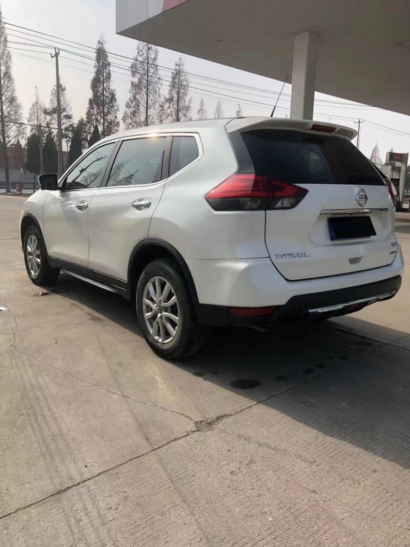 徐州20年日產奇駿8