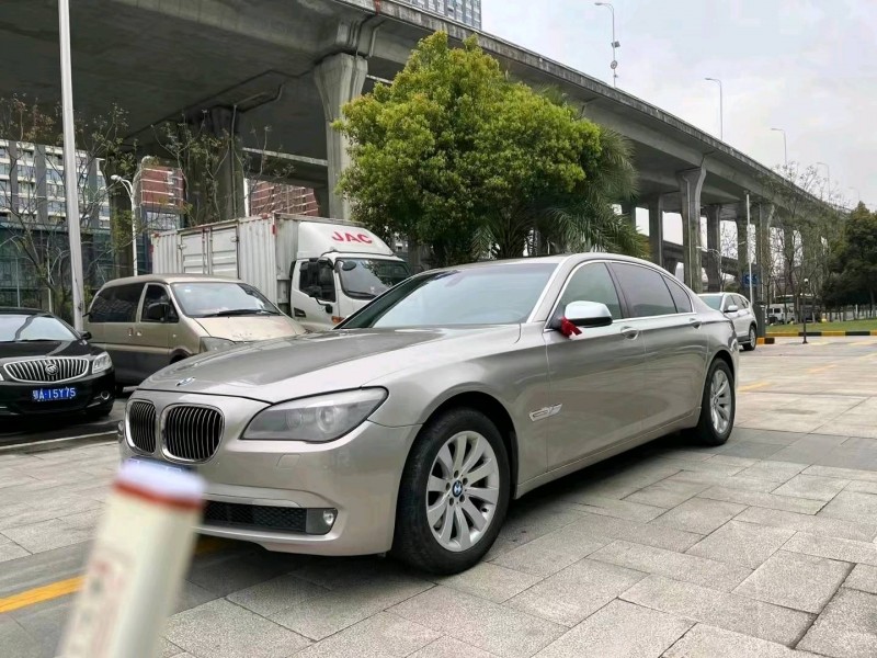 宜昌12年寶馬7系2