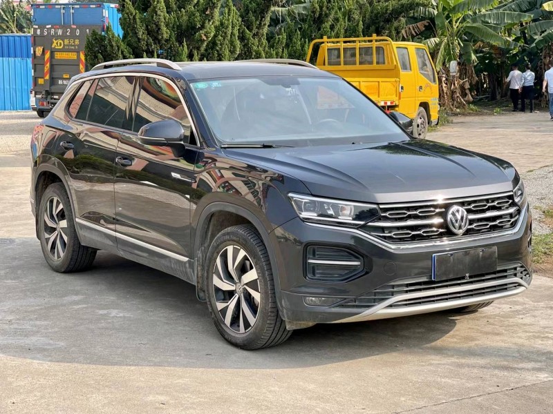 东莞20年大众探岳2