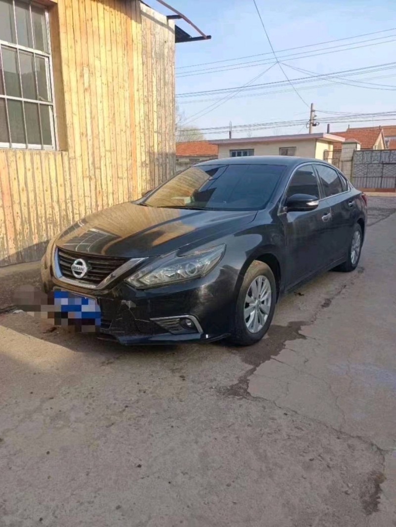 煙臺18年日產天籟2