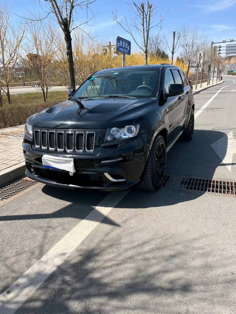 太原13年Jeep大切諾基1