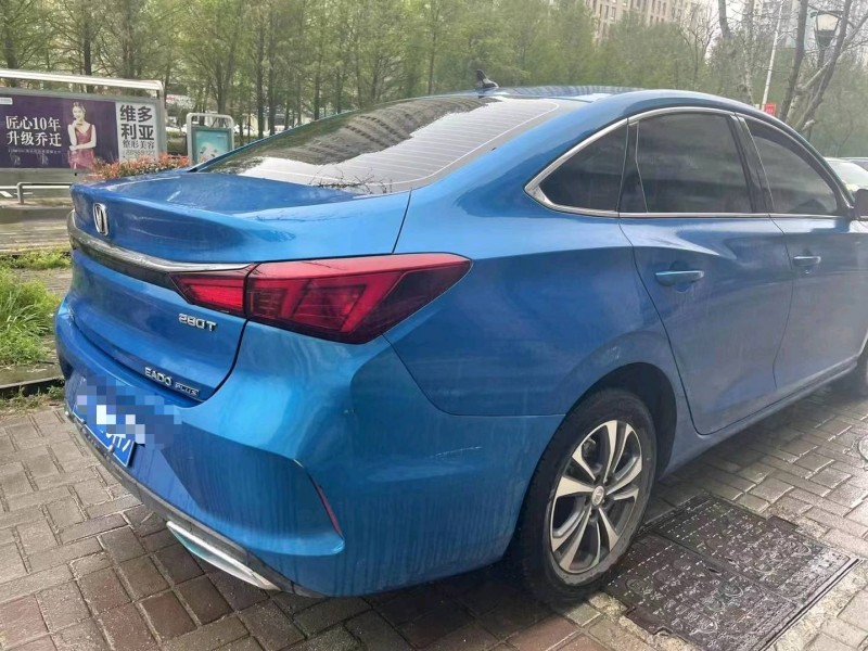 寧波20年長安汽車逸動2