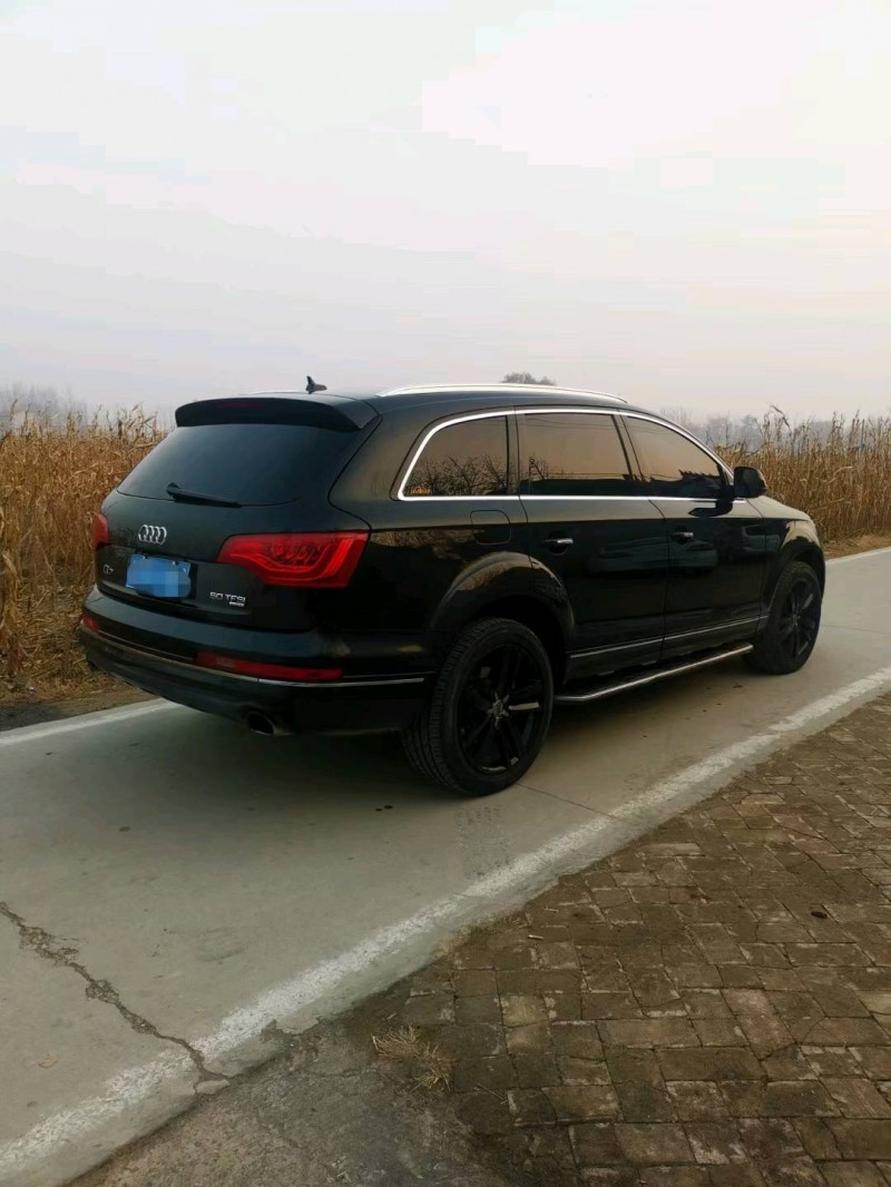 北京14年奧迪Q75