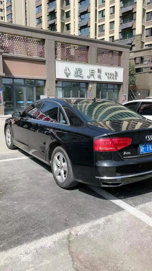 北京14年奧迪A8L8