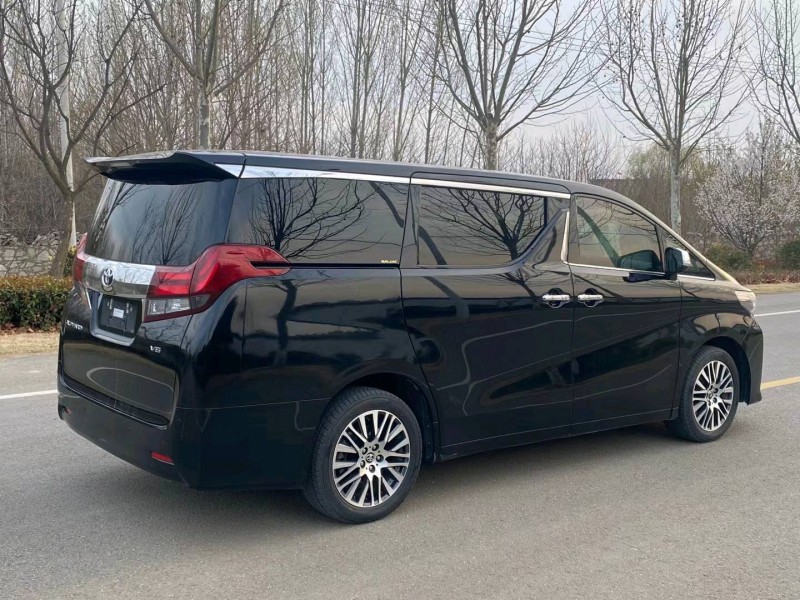 徐州18年丰田埃尔法3