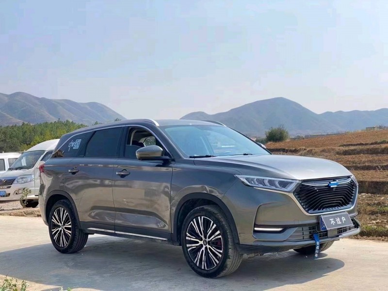 麗江21年長安汽車歐尚3