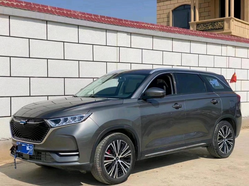 麗江21年長安汽車歐尚6