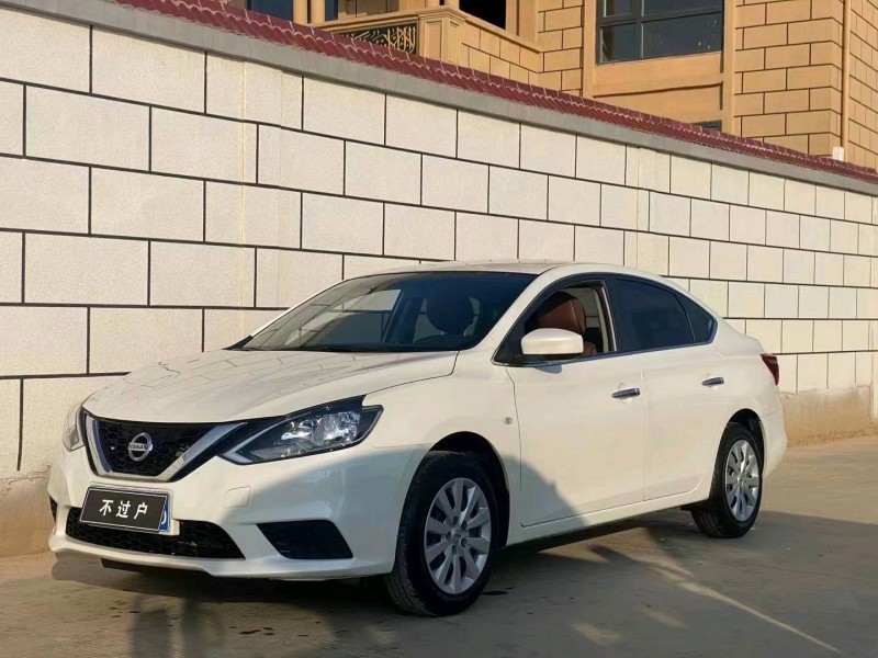 麗江21年日產軒逸1