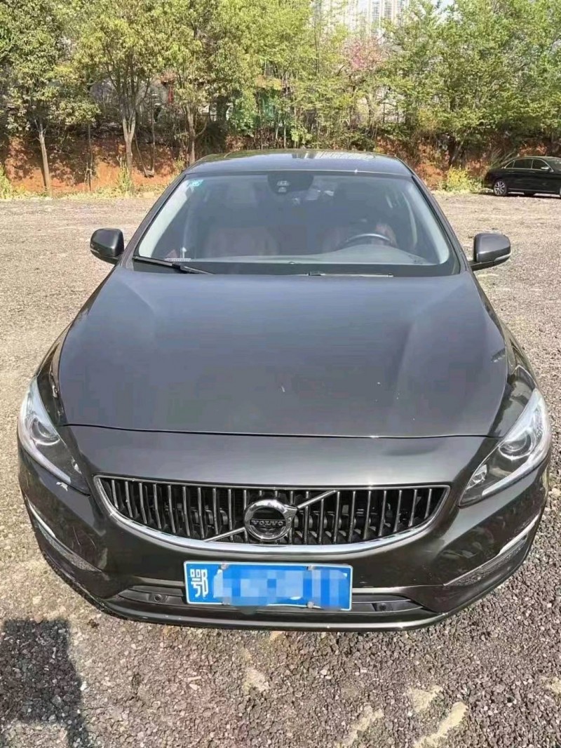 麗江18年沃爾沃S60L1