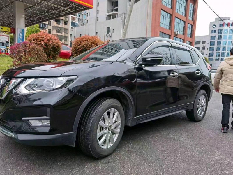 衡陽20年日產奇駿7