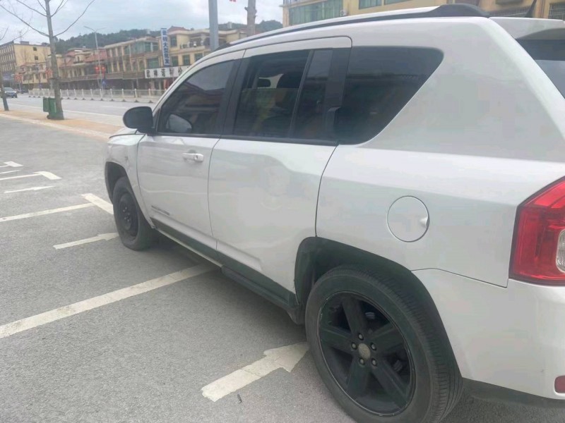 宜春13年Jeep指南者4