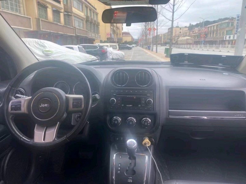 宜春13年Jeep指南者8