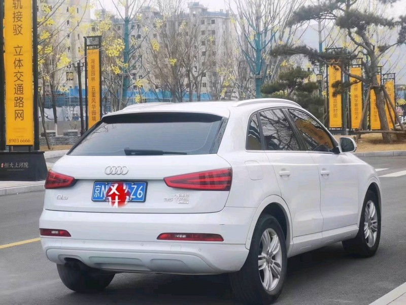 北京15年奥迪Q33
