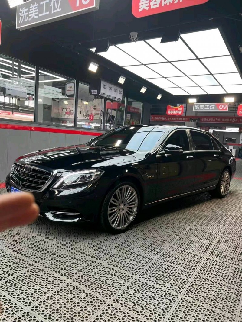 北京17年奔驰迈巴赫S级7