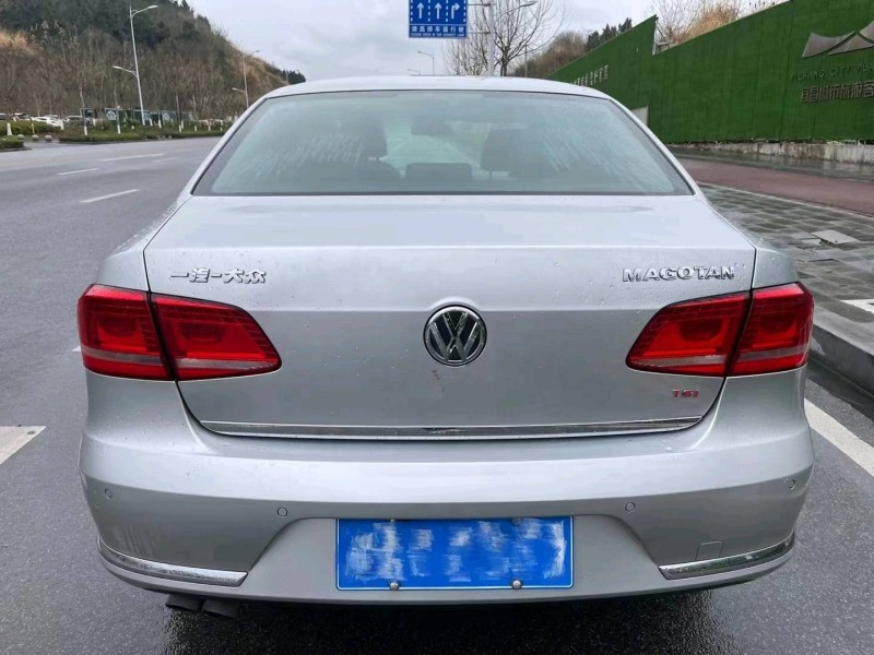宜昌13年大眾邁騰3