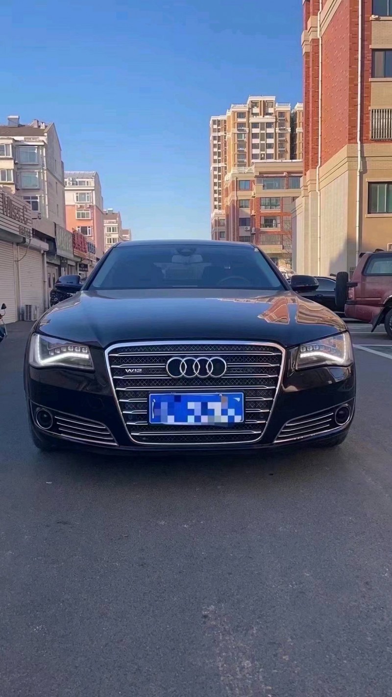 青島12年奧迪A8L1