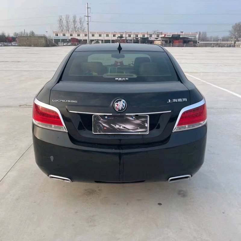 北京12年别克君越3