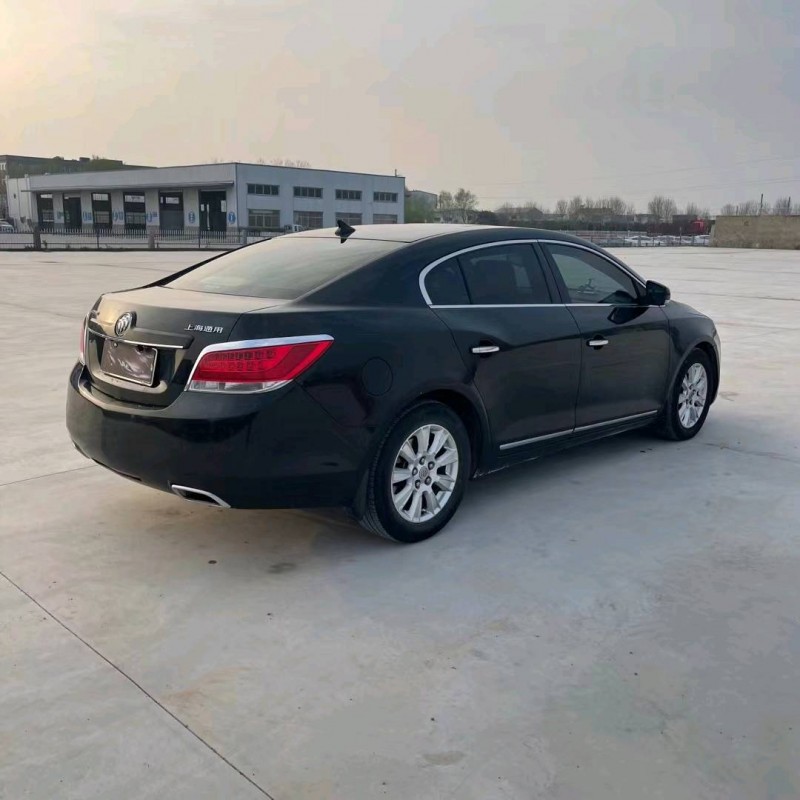 北京12年别克君越4