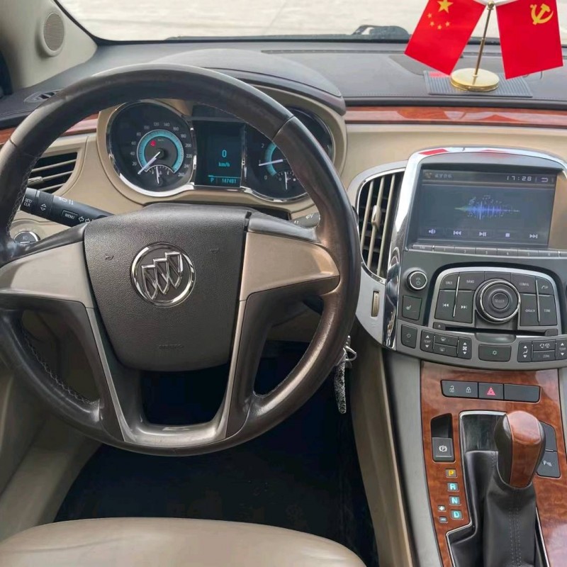 北京12年别克君越9