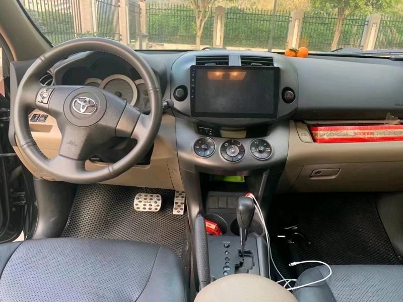 廣州13年豐田RAV47