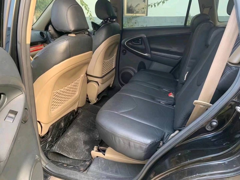 廣州13年豐田RAV48