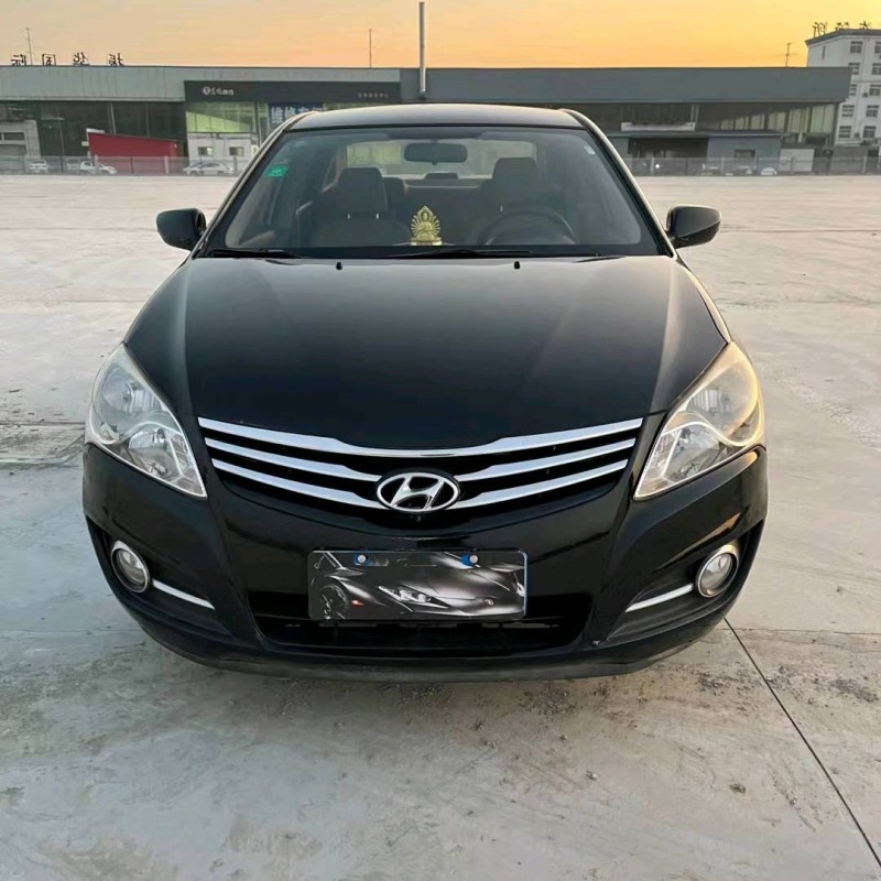 北京12年现代悦动1