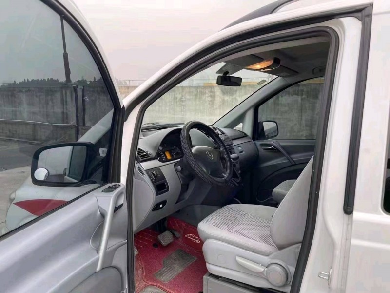 北京14年奔驰威霆3