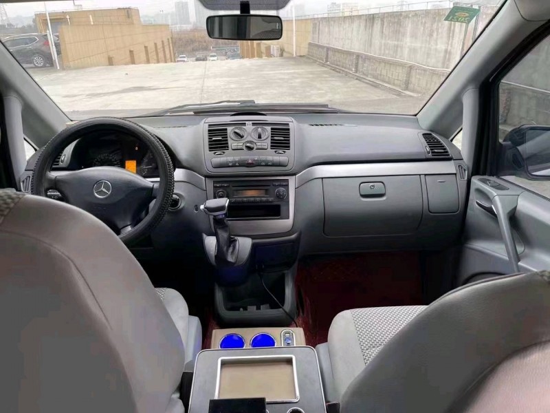 北京14年奔驰威霆4