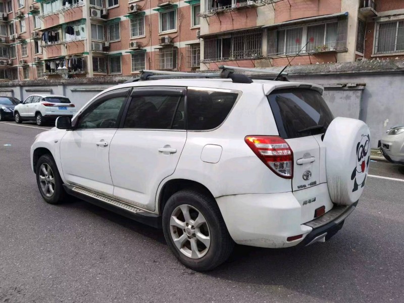 湖州12年豐田RAV4榮放6