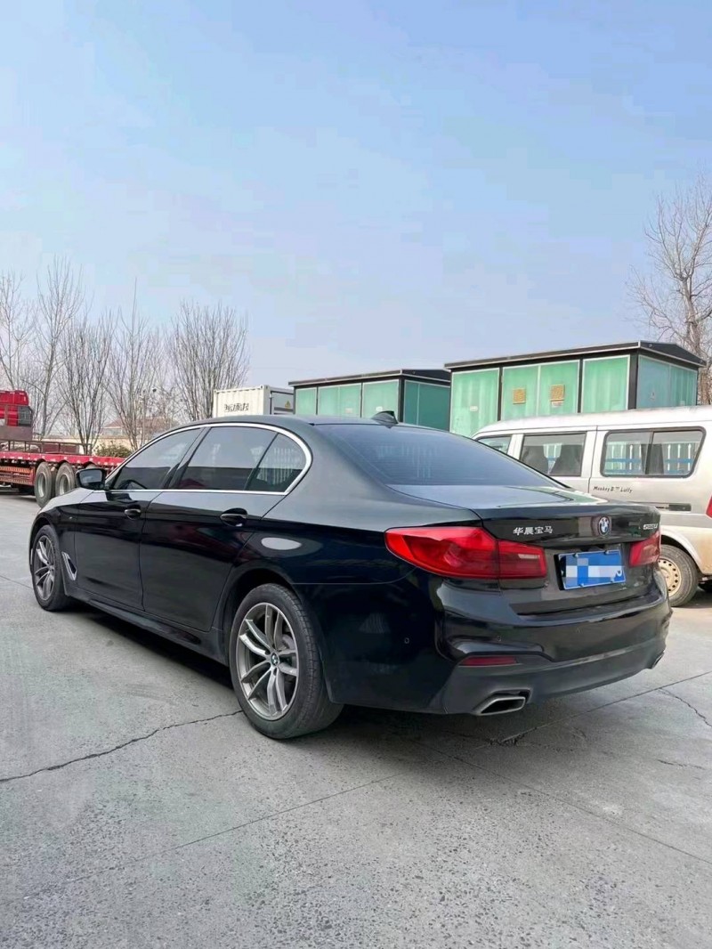 徐州20年宝马5系8