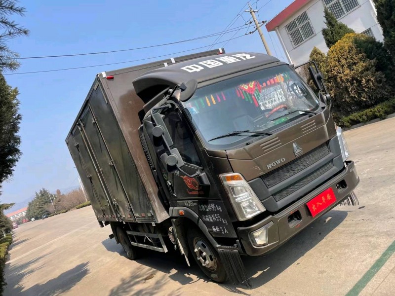 煙臺19年卡車系列重汽豪沃2
