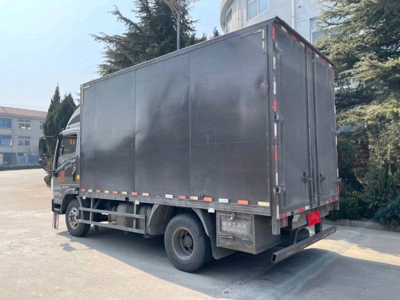 煙臺19年卡車系列重汽豪沃4