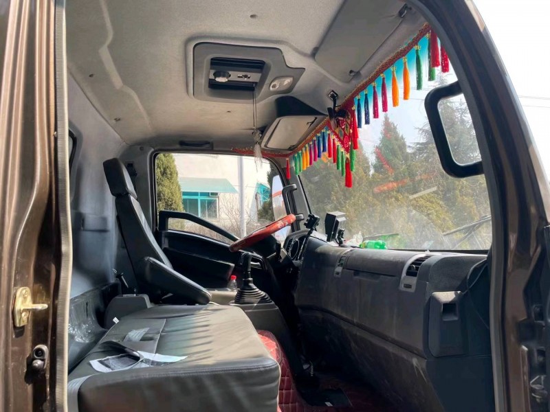煙臺19年卡車系列重汽豪沃7