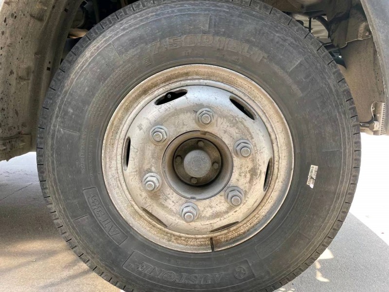 煙臺19年卡車系列重汽豪沃8