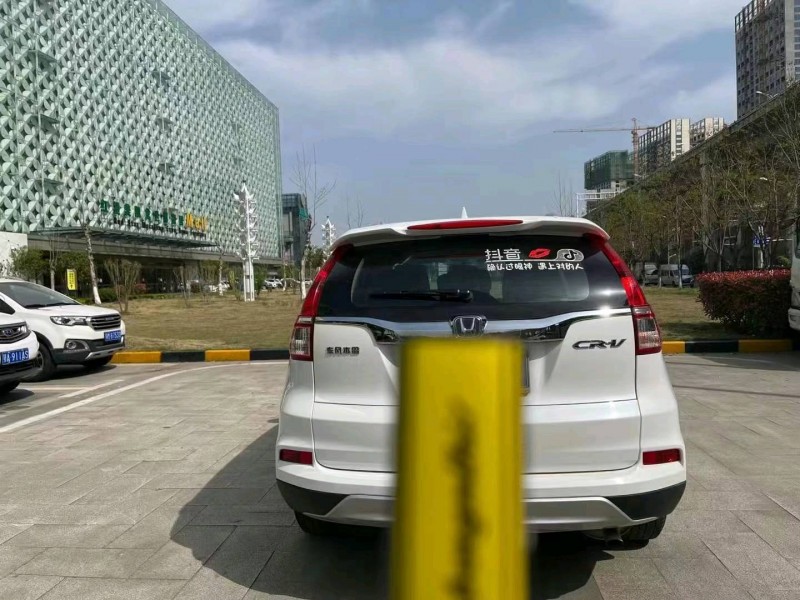 宜昌17年本田CR-V5