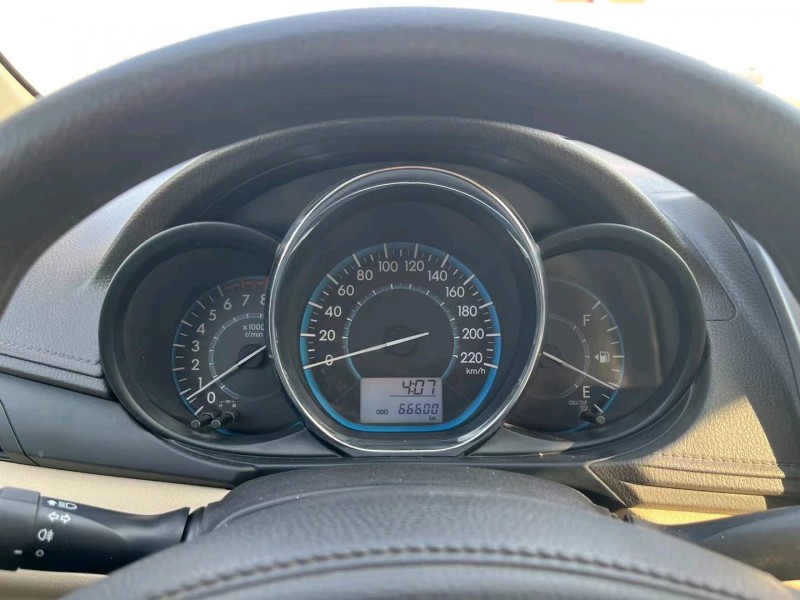 济南16年丰田威驰2