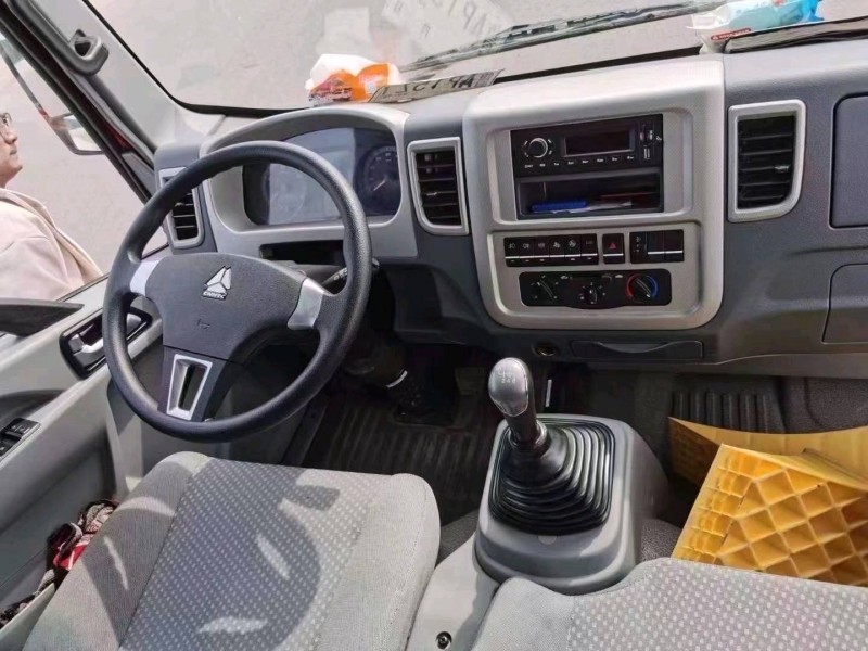 臨沂21年卡車系列重汽豪沃5