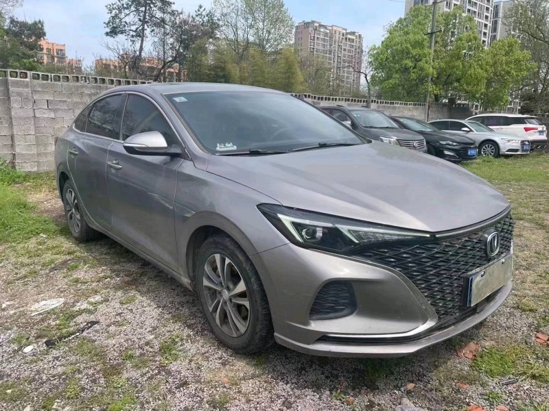 嘉興21年長安汽車逸動8