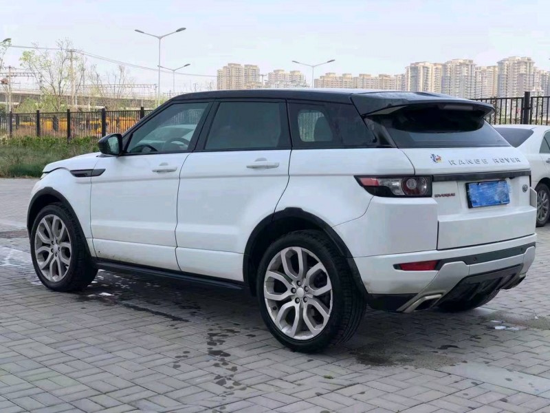 延安14年路虎極光5