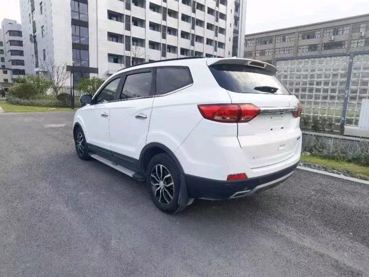 廈門17年力帆汽車邁威9
