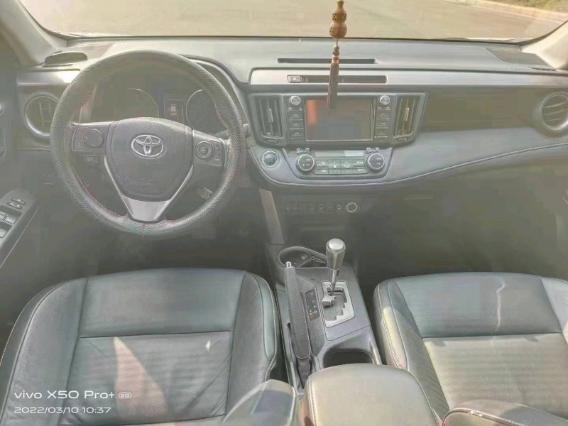 安陽18年豐田RAV44